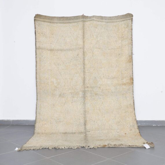 Old Faded Cream Zayan Rug 8.8x5.4 Ft handknotted in Morocco with Berber motifs