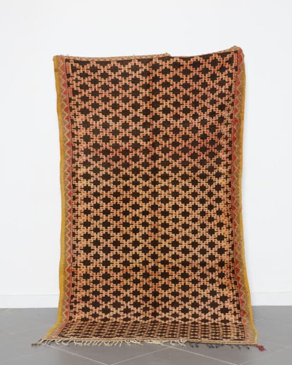 Vintage Checkered Taznakht Rug 8.3x4.9 Ft