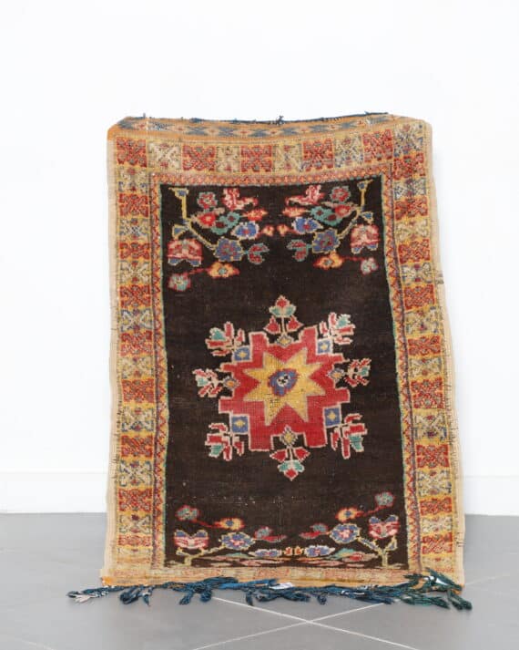 Soft Taznakht Rug 4.6x2.8 Ft handcrafted in Morocco