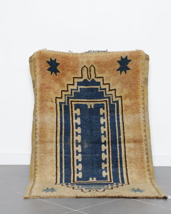 Vintage Taznakht Rug 5.4x3.4 Ft handcrafted in Morocco