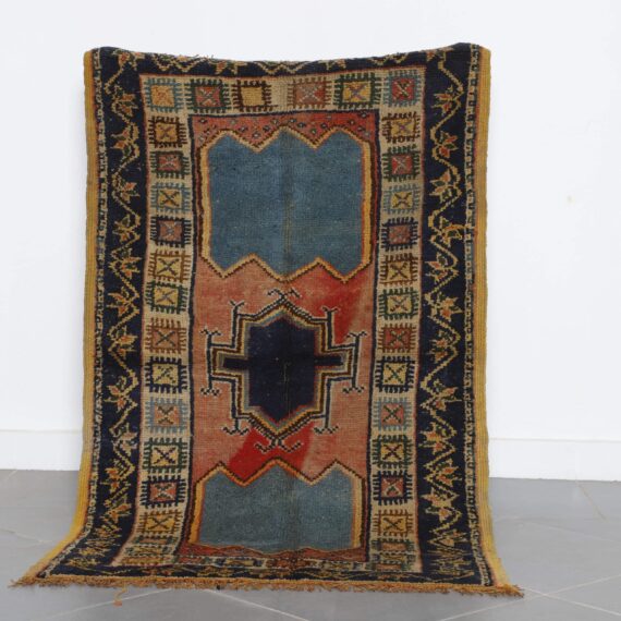 Old Taznakht Rug 5.1x3.1 Ft handcrafted in Morocco