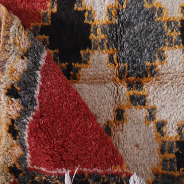 Taznakht Vintage Rug 5.7x3.2 Ft – Handcrafted Moroccan Art - Image 2