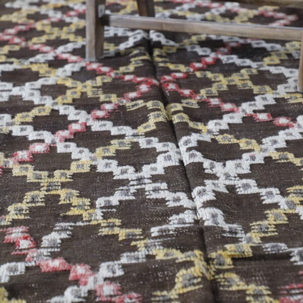 Checkered Glaoui Rug 7.9x5.2 Ft – Handwoven Moroccan Rug - Image 4