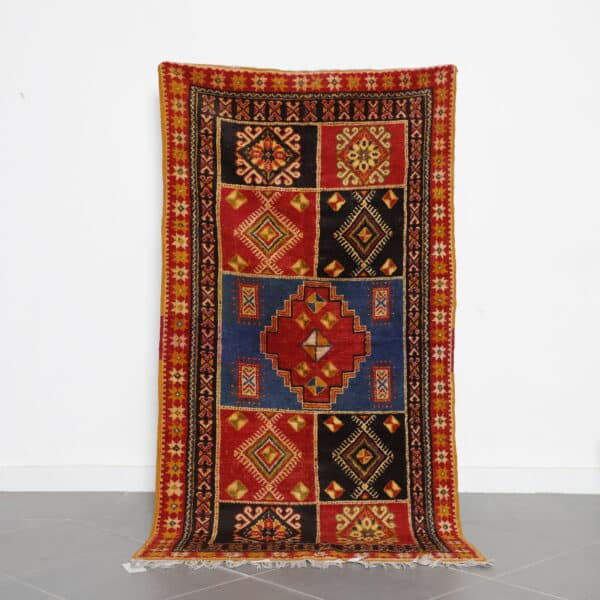 Ait Ouaghrda Rug handmade vintage tribal Moroccan carpet