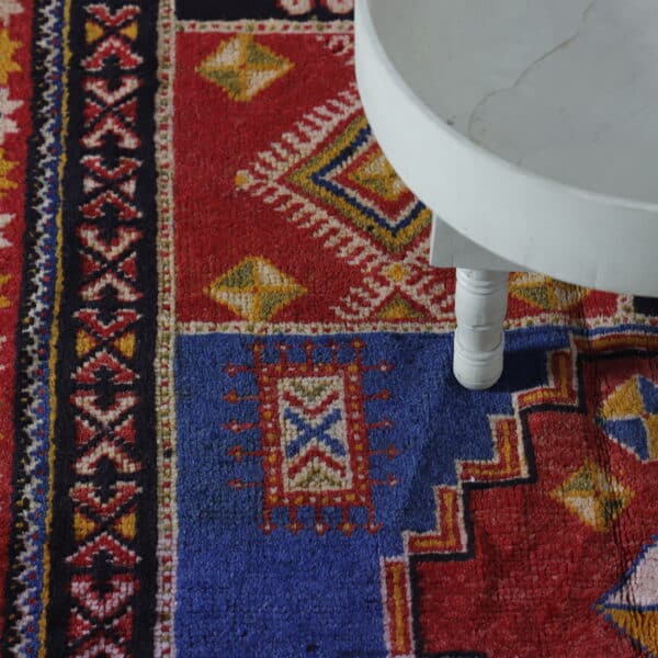 Ait Ouaghrda Rug – Vintage Handcrafted Tribal Piece - Image 2