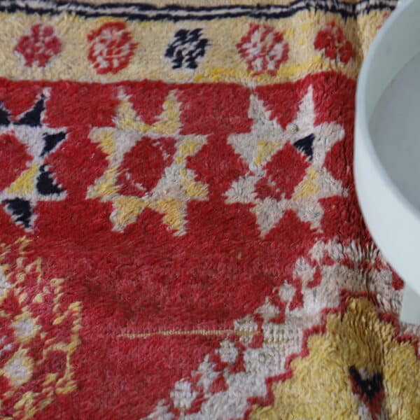 Vintage Taznakht Rug 9.2x5.2 Ft – Moroccan Wool Carpet - Image 2