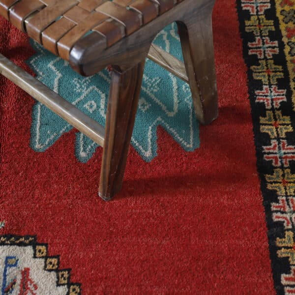 Taznakht Rug 9.3x4.8 Ft – Red Vintage Moroccan Wool Rug - Image 3