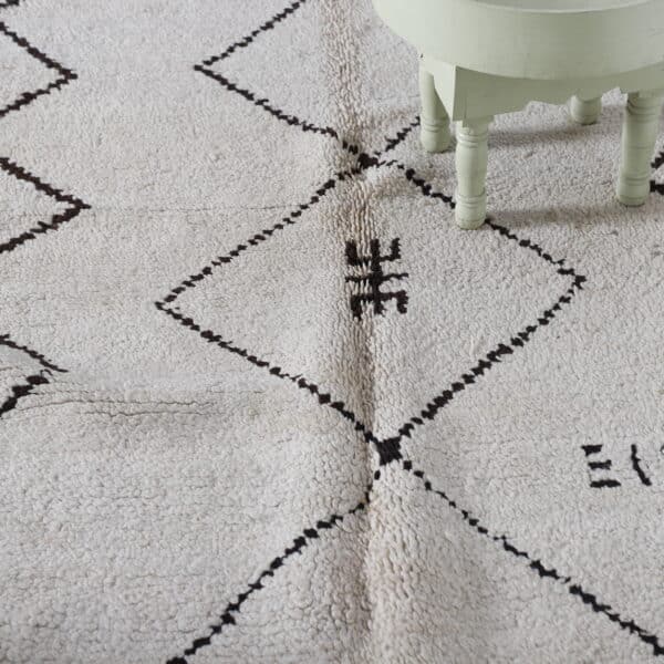 Black and White Azilal Rug – 6.8x3.5 Ft Handcrafted Wool - Image 3