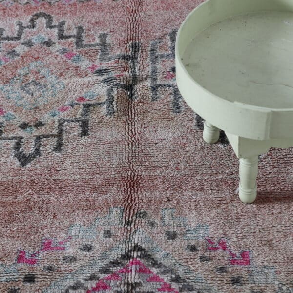 Vintage Boujaad Rug 8.4x4.8 Ft – Moroccan Wool Carpet - Image 3