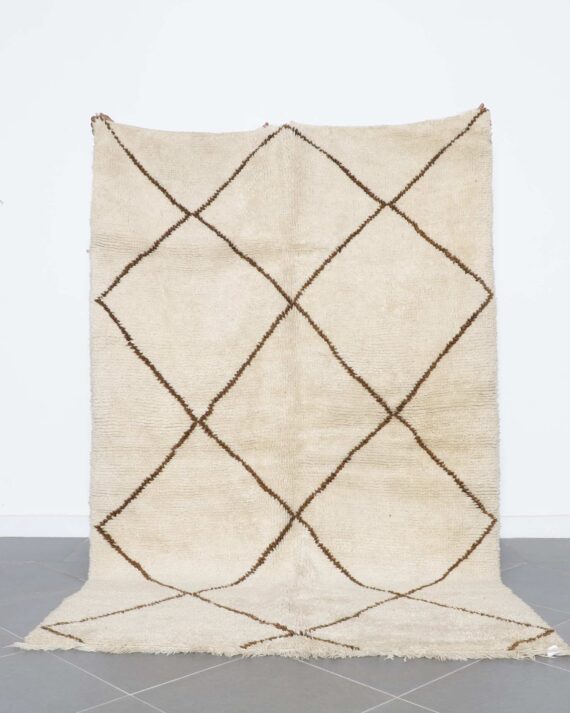 Vintage Marmoucha Rug 8.4x5.4 Ft handmade in Morocco from wool