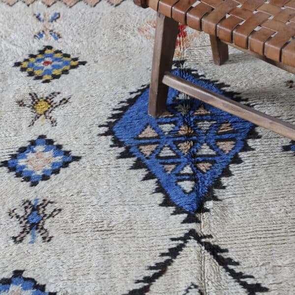 Vintage Azilal Rug 7.2x4.1 Ft – Moroccan Wool Artwork - Image 6