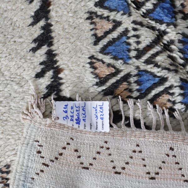 Vintage Azilal Rug 7.2x4.1 Ft – Moroccan Wool Artwork - Image 4