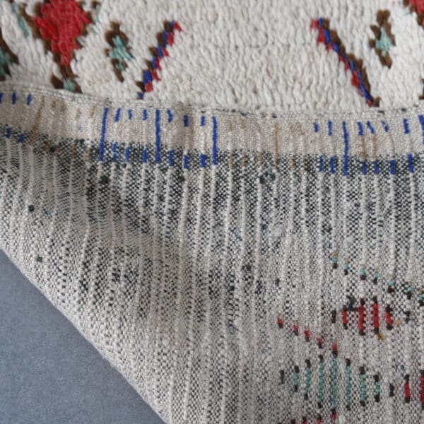 Azilal Soft Rug Vintage 6.3x4.0 Ft – Moroccan Wool Carpet - Image 3