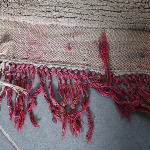 Small Boujaad Rug 4.4x2.6 Ft – Handmade Moroccan Wool - Image 5