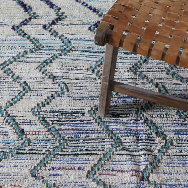 Azilal Vintage Rug 6.1x4.4 Ft – Moroccan Wool Artwork - Image 3