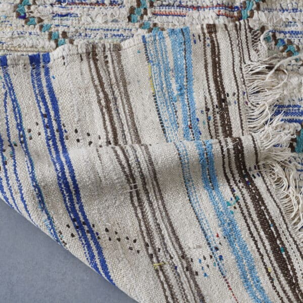 Azilal Vintage Rug 6.1x4.4 Ft – Moroccan Wool Artwork - Image 5