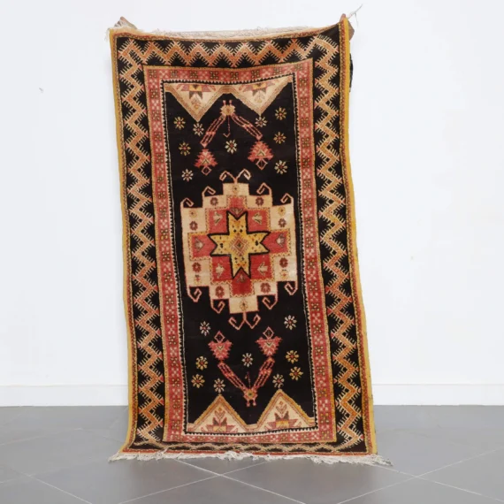 Taznakht Vintage Rug 6.6x3.4 Ft