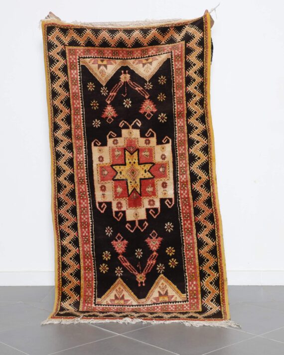 Taznakht Vintage Rug 6.6x3.4 Ft handcrafted in Morocco