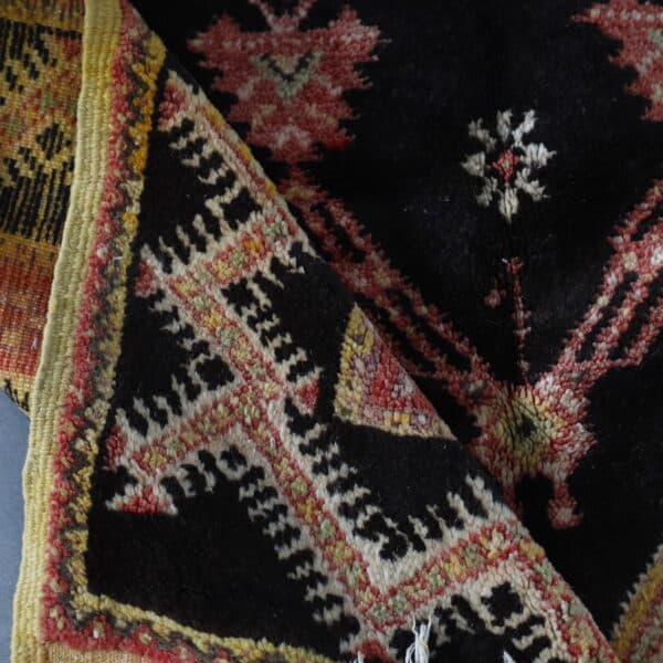 Taznakht Vintage Rug 6.6x3.4 Ft – Moroccan Wool Carpet - Image 4