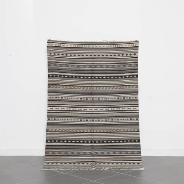 Tunisian Vintage Kilim Rug 6.6x4.4 Ft handwoven with tribal patterns