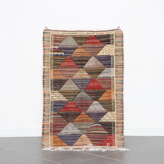Kilim Rug Picasso 4.9x3.3 Ft handmade in Morocco with abstract tribal design