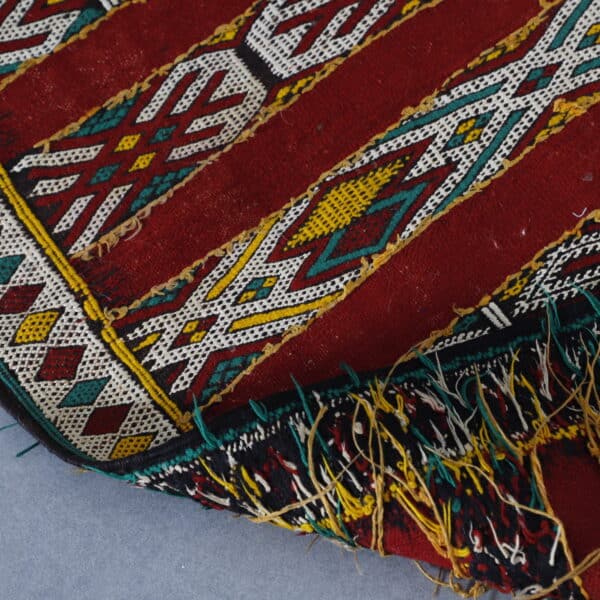 Vintage Kilim Rug 8.4x5.1 Ft – Handmade Moroccan Flatweave - Image 7