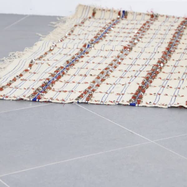 Wedding Blanket 8.7x4.8 Ft – Handmade Moroccan Textile - Image 2