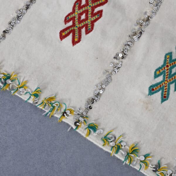 Wedding Blanket 7.4x4.9 Ft – Handmade Moroccan Textile - Image 2
