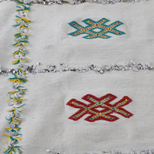 Wedding Blanket 7.4x4.9 Ft – Handmade Moroccan Textile - Image 4