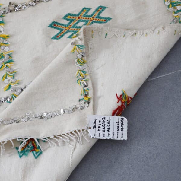 Wedding Blanket 7.4x4.9 Ft – Handmade Moroccan Textile - Image 6