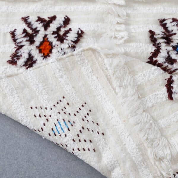 Wedding Blanket 7.2x5.4 Ft – Handmade Moroccan Textile - Image 3