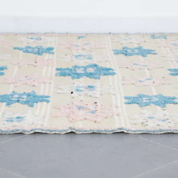 Wedding Blanket 8.5x5.4 Ft – Handmade Moroccan Textile - Image 3