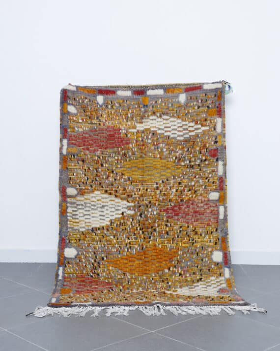 Taznakht Kilim 5.6x3.6 Ft handmade in Morocco with tribal Amazigh motifs