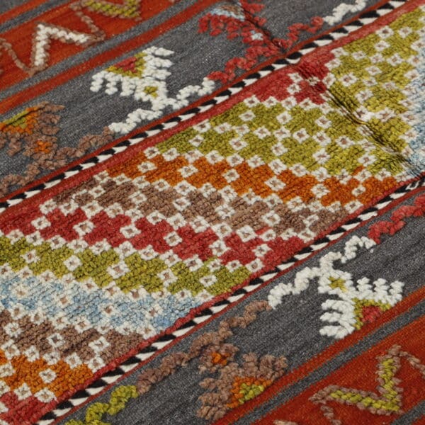 Glaoui Carpet 8.0x4.5 Ft – Moroccan Flatweave & Embroidery - Image 3