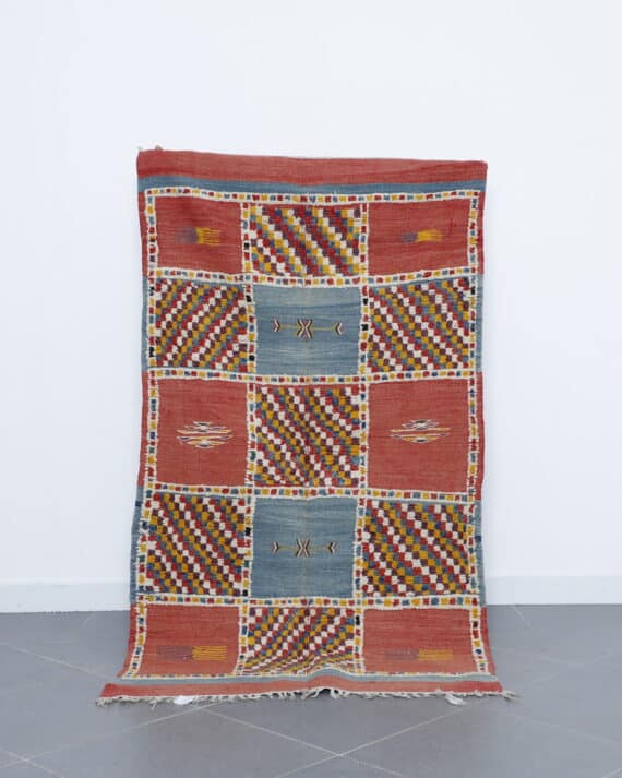 Akhnif Rug 6.3x3.6 Ft handmade in Morocco with tribal Amazigh designs