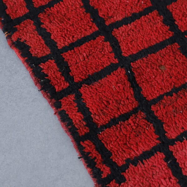 Vintage Rug 7.7x4.9 Ft – Handmade Moroccan Wool Rug - Image 4