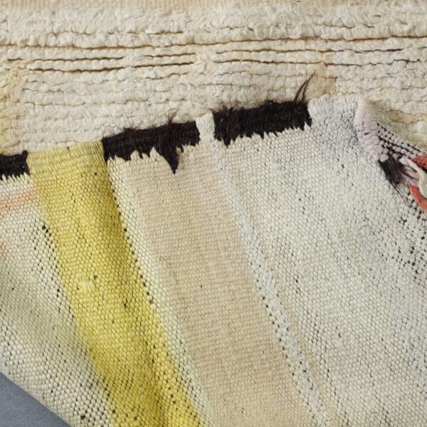 Vintage Boujaad 9.3x4.8 Ft – Handmade Moroccan Wool Rug - Image 5