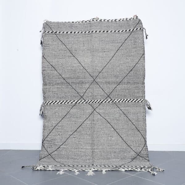 Zanafi Kilim 8.1x4.9 Ft handmade in Morocco with Amazigh tribal motifs