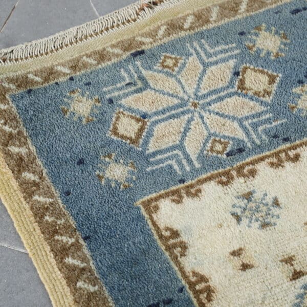 Vintage Taznakht 6.5x1.8 Ft – Handmade Wool Rug - Image 5