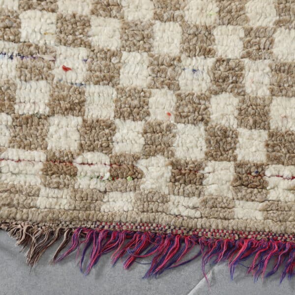Checkered Boujaad Rug 8.0x2.8 Ft – Handmade Moroccan Wool Runner - Image 3