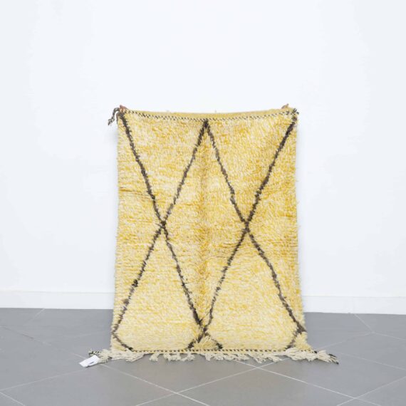 Berber rug 4.9x3.3 Ft handmade in Morocco with tribal Amazigh motifs