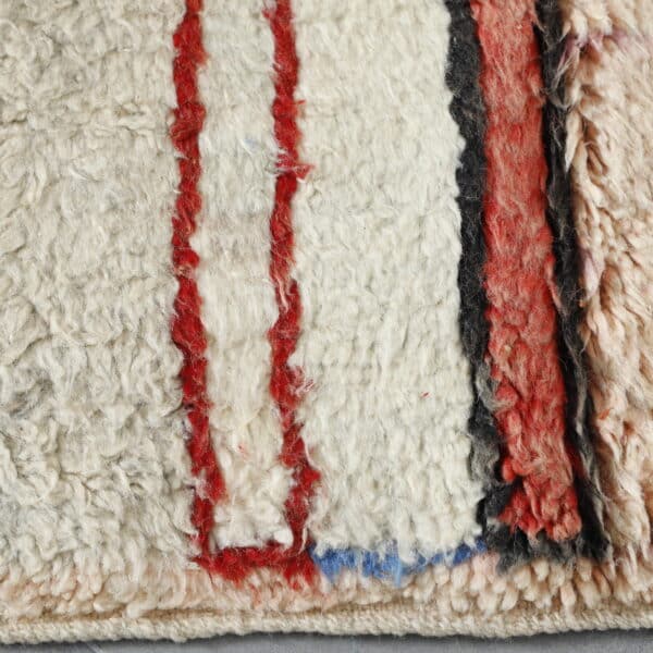 Boujaad Berber Rug 4.3x3.3 Ft – Handmade Moroccan Wool Carpet - Image 4