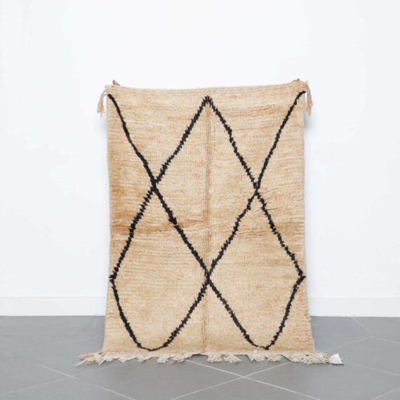 Moroccan Boujaad rug 4.9x3.3 Ft handmade with tribal Amazigh wool designs