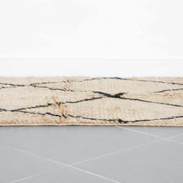 Moroccan Boujaad Rug 4.9x3.3 Ft –  Wool Berber Carpet - Image 6
