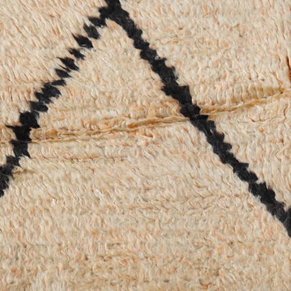 Moroccan Boujaad Rug 4.9x3.3 Ft –  Wool Berber Carpet - Image 7