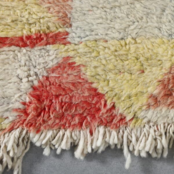Boujaad Rug 5.2x3.3 Ft – Handmade Moroccan Wool Rug - Image 4