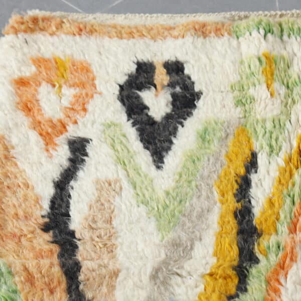 Colorful Boujaad Rug 4.9x3.2 Ft – Handmade Moroccan Wool Carpet - Image 4