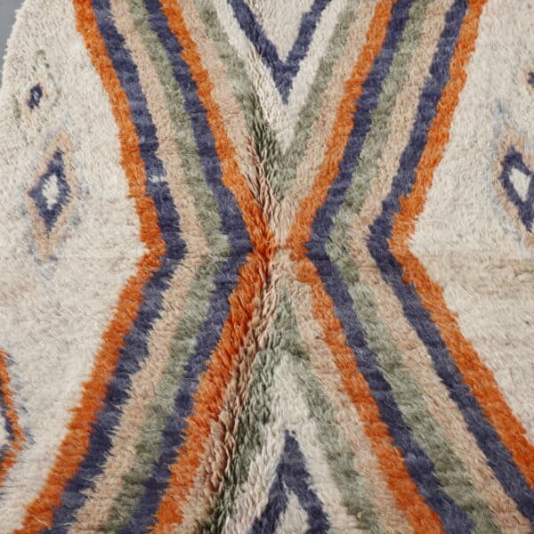 Boujaad Rug 4.8x3.3 Ft – Moroccan Wool Rug - Image 4