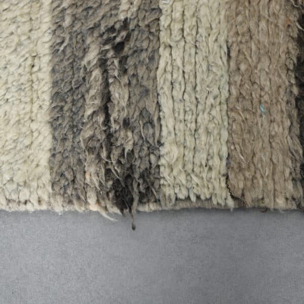 Boujaad Rug 4.6x3.4 Ft – Moroccan Wool Rug - Image 3