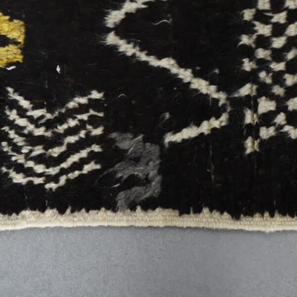 Taznakht Rug 4.2x3.5 Ft – Handmade Moroccan Wool Rug - Image 2